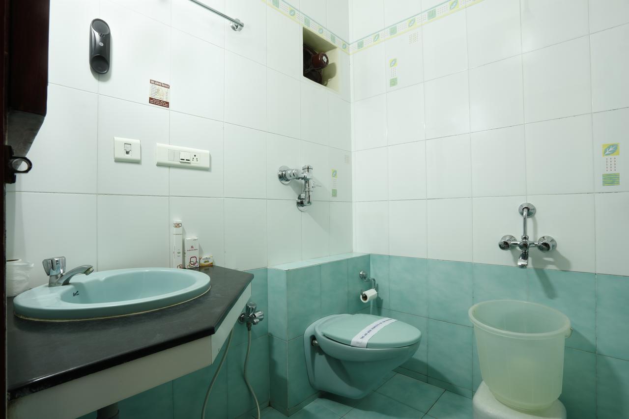 Sri Aarvee Hotels Κοϊμπατόρε Εξωτερικό φωτογραφία